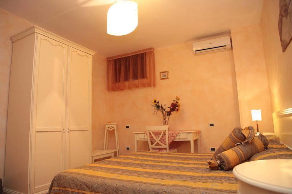 B & B Korello Gasponi Dış mekan fotoğraf